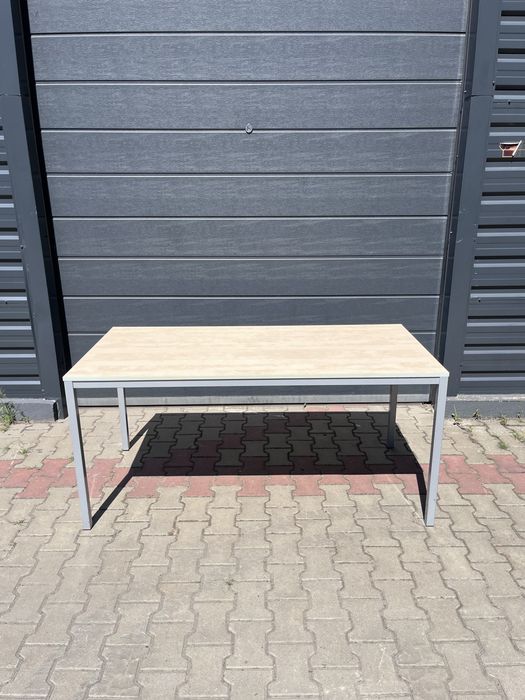 Masă birou 160 × 80 cm – Cadru metalic, foarte stabilă