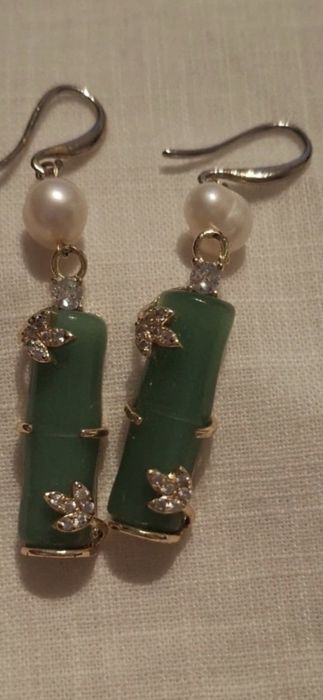Cercei din jad cu perle de apă dulce naturale