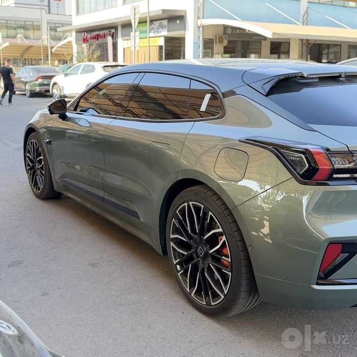 Zeekr 001 Z SPORT full Yili 2024