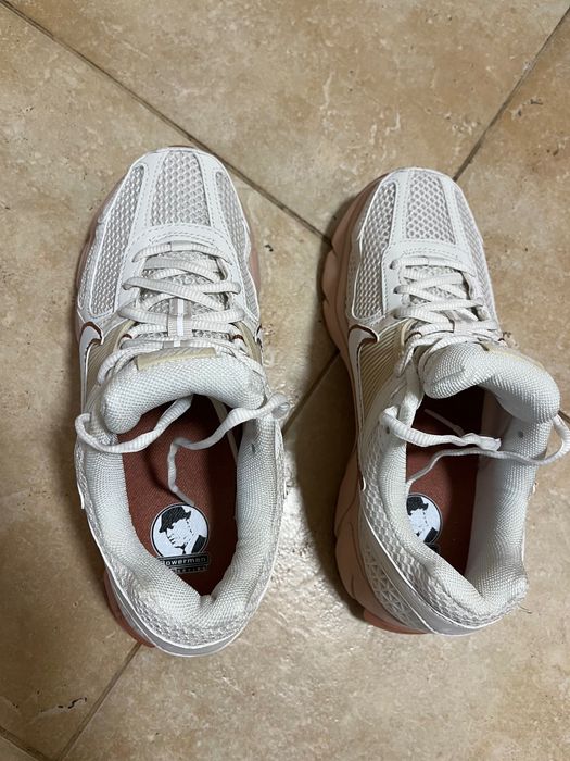 Маратонки Дамски Nike ZOOM VOMERO 5