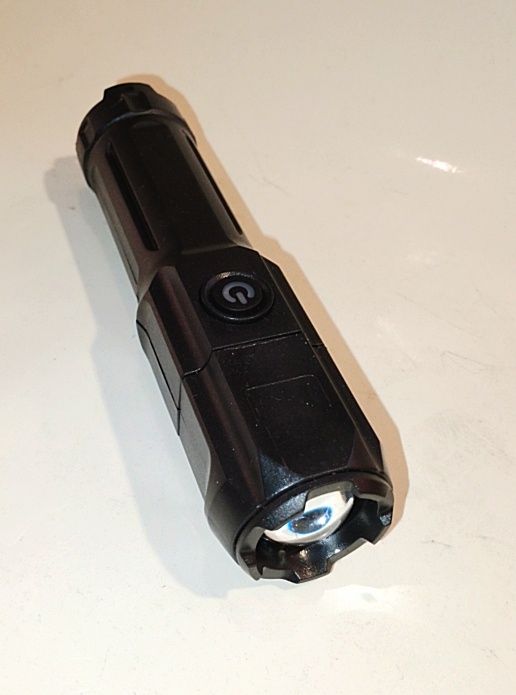 Фонарик, зарядка от USB