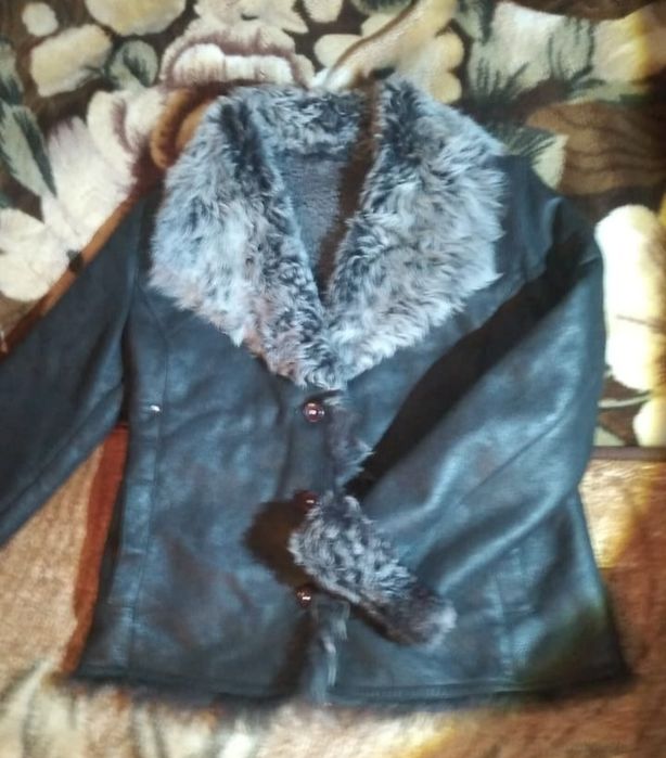Продам дублёнку женскую