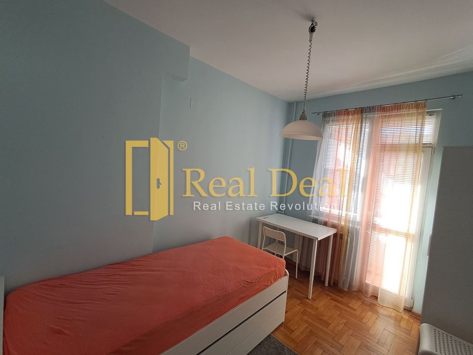 Дава се под наем Тристаен апартамент в София, Център - 70 кв.м за 698.19 € - Снимка #10