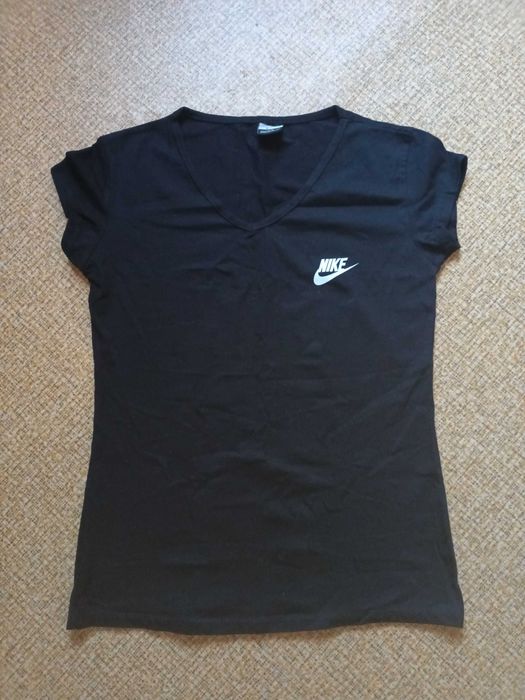 Продавам нова оригинална тениска NIKE