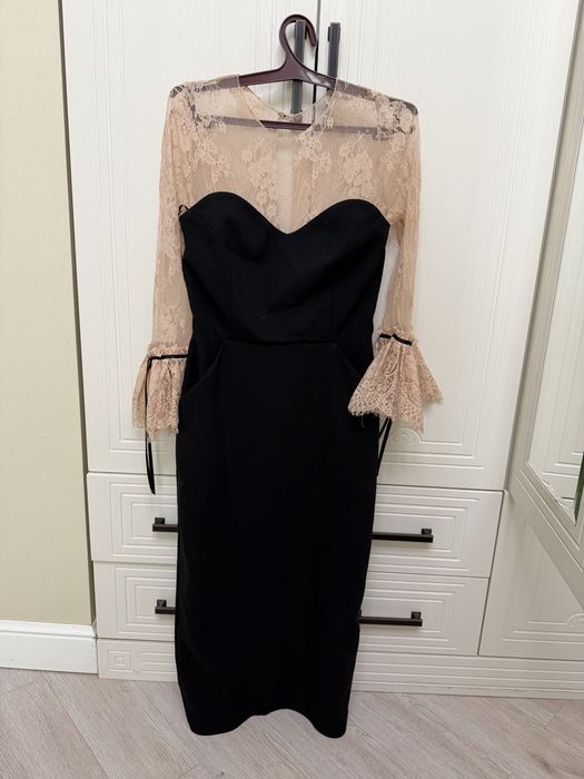 Дизайнерское платье