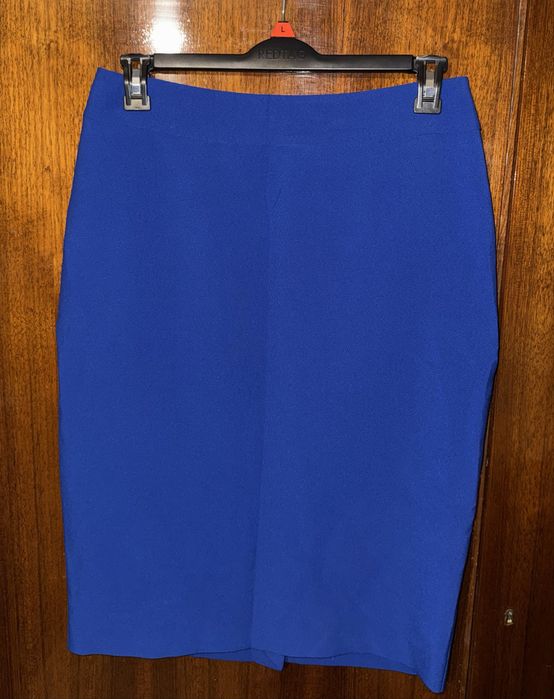 Продам Женстке Юубки костюмы