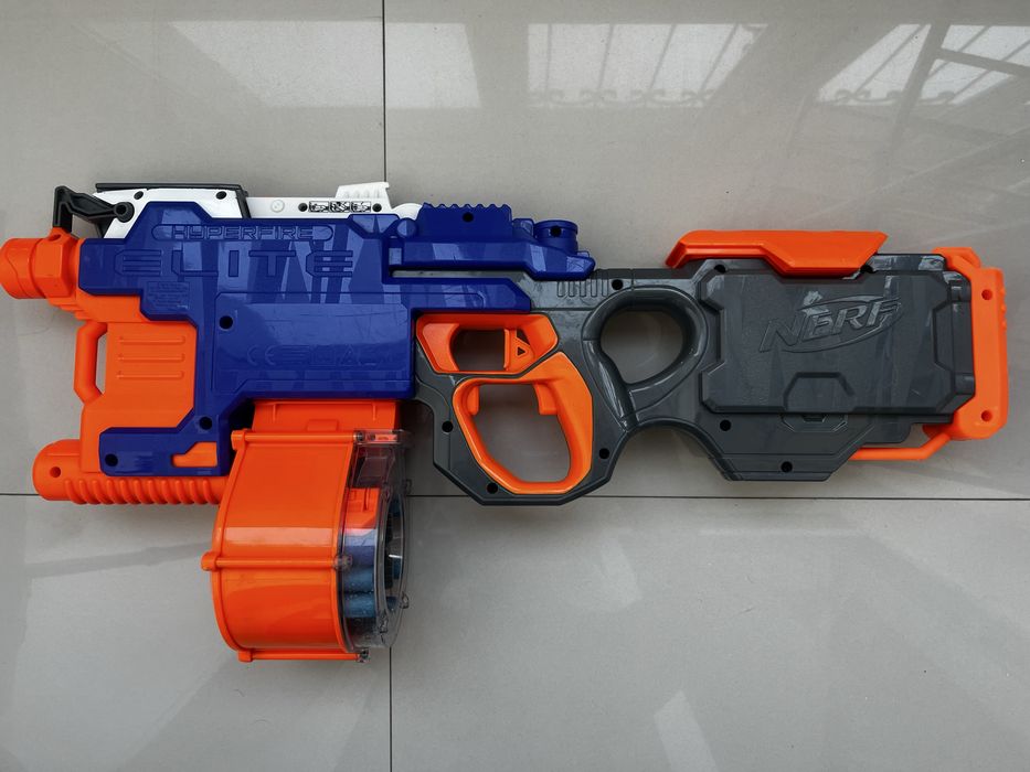 Nerf бластер в хорошем состояние