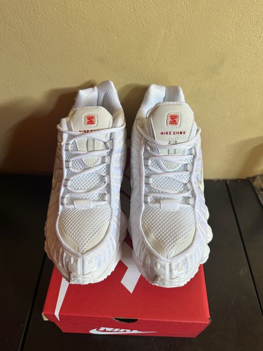 Nike shox noi cu cutie