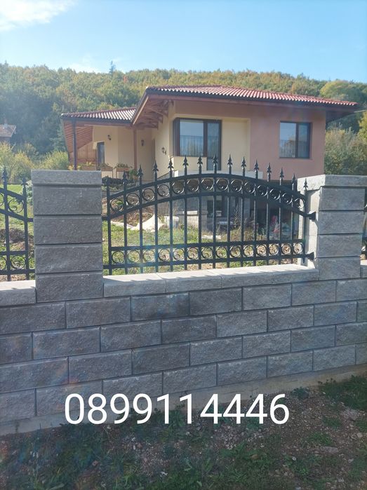 Врати,огради,парапети,метални конструкции.