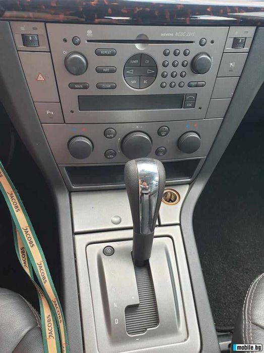 Опел сигнум 3.2 бензин