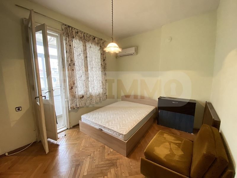 Дава се под наем Тристаен апартамент в Варна, Гръцка махала - 90 кв.м за 400 € - Снимка #8