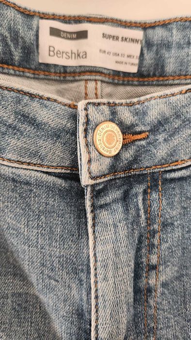 Blug Jeans Pantalon Bershka 42