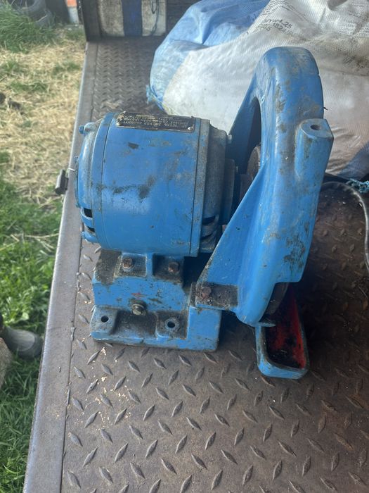 Продавам чисто ново точило за заточване на машинка за стригане на овце