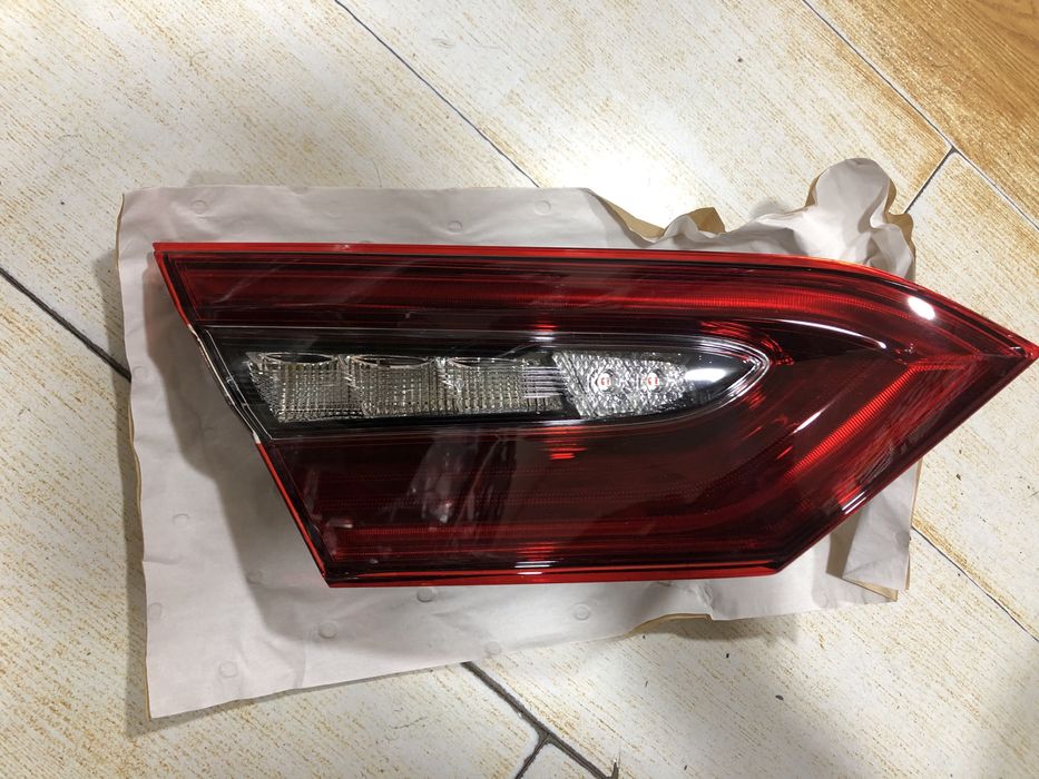 Toyota Camry 70 Zadni Stop