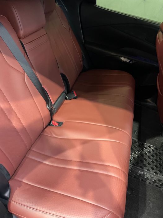 Продам чехлы на RX350