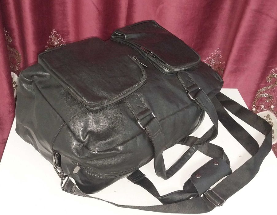 Продам  Сумка кожаная , дорожная Сумка рюкзак
