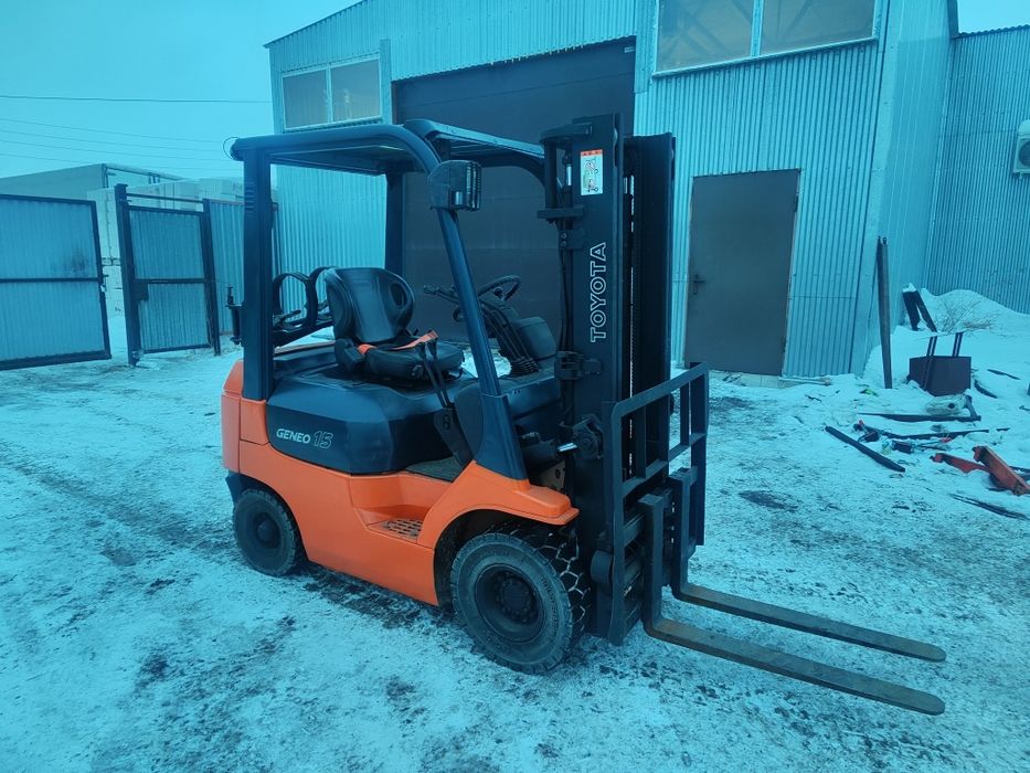 Продам вилочный погрузчик. Кара