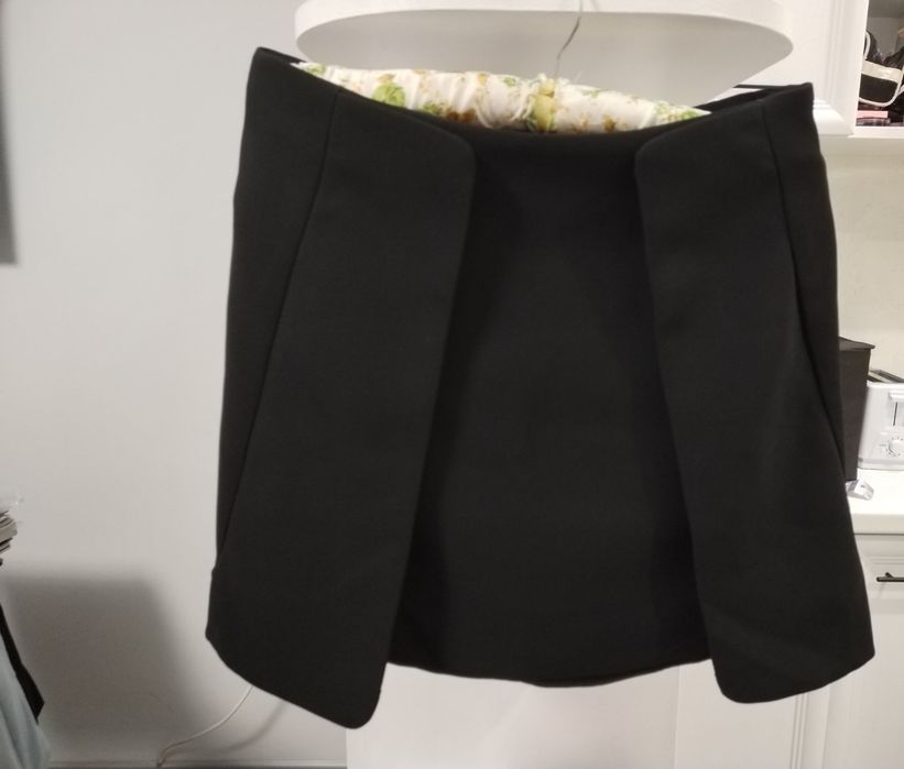 Нови поли Zara M размер