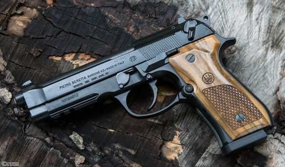 Pistol Airsoft Beretta M9/Fara Permis/Aer Comprimat/4,4J/Blow Back