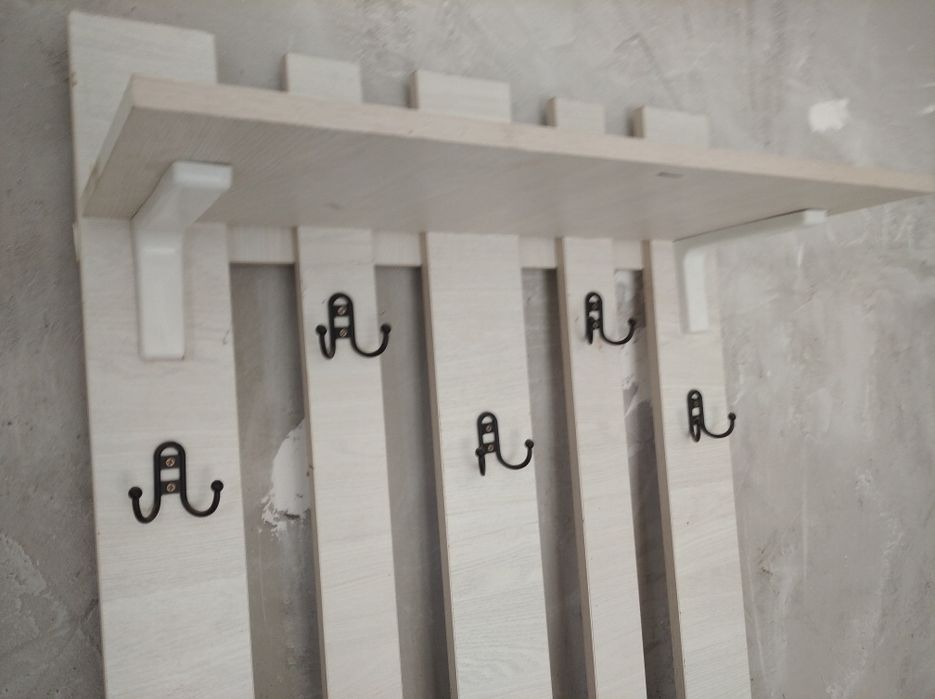 Вешалка,бу, отличном состоянии