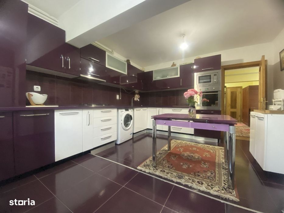 Oaza de liniste si verdeata! Vanzare casa cu 5 camere in Pucioasa