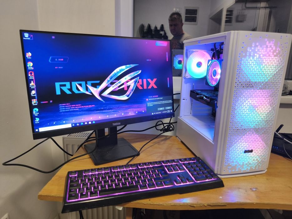 Unitate gaming Asus Rog Stric cu i7 Ryzen 7x Ram 32Gb video RTX  8Gb ssd 1 tera Win 10 GTA FORTNITE FIFA CSGO MINECRAFT ROBLOX