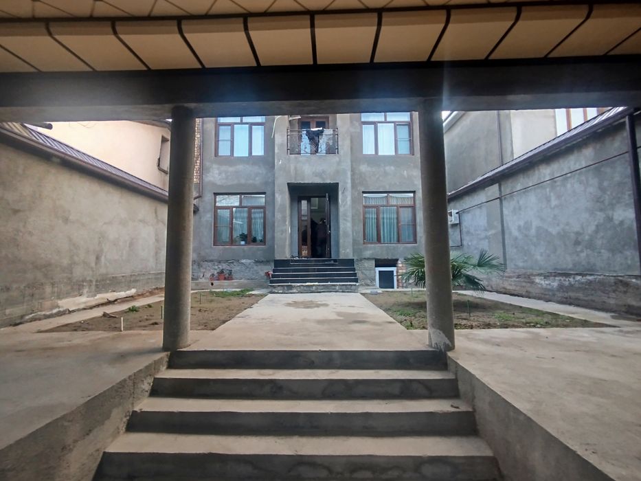 Феруза м-в 3 сотхли 7 хонали Коттедж