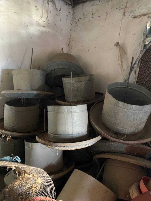 Кормушка нержавейка, Tovuqlar uchun yem idish nerjaveyka