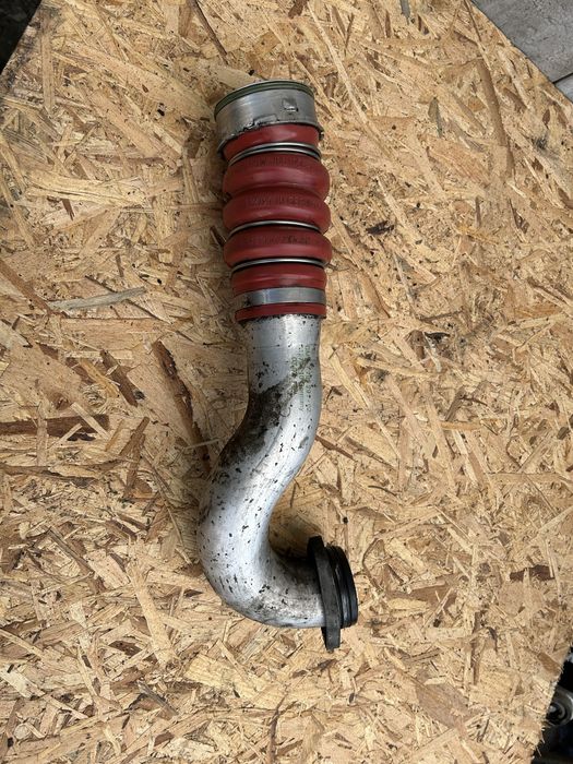 Маркуч турбо-кулер БМВ Х5 Е70 bmw x5 e70