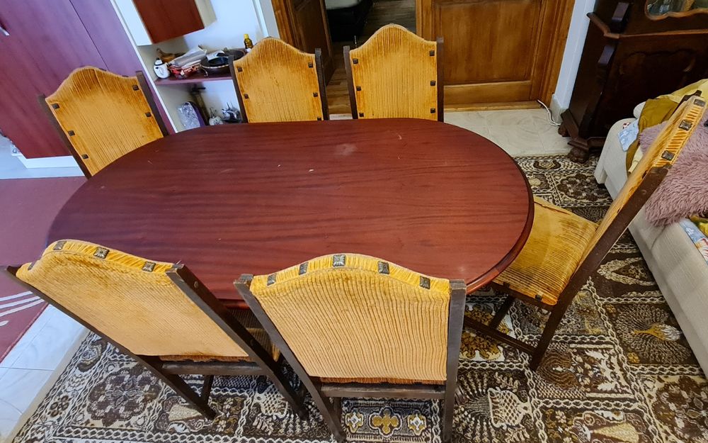 Masa lemn cu 6 scaune