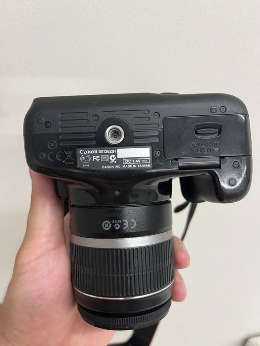 Canon 1100d продам
