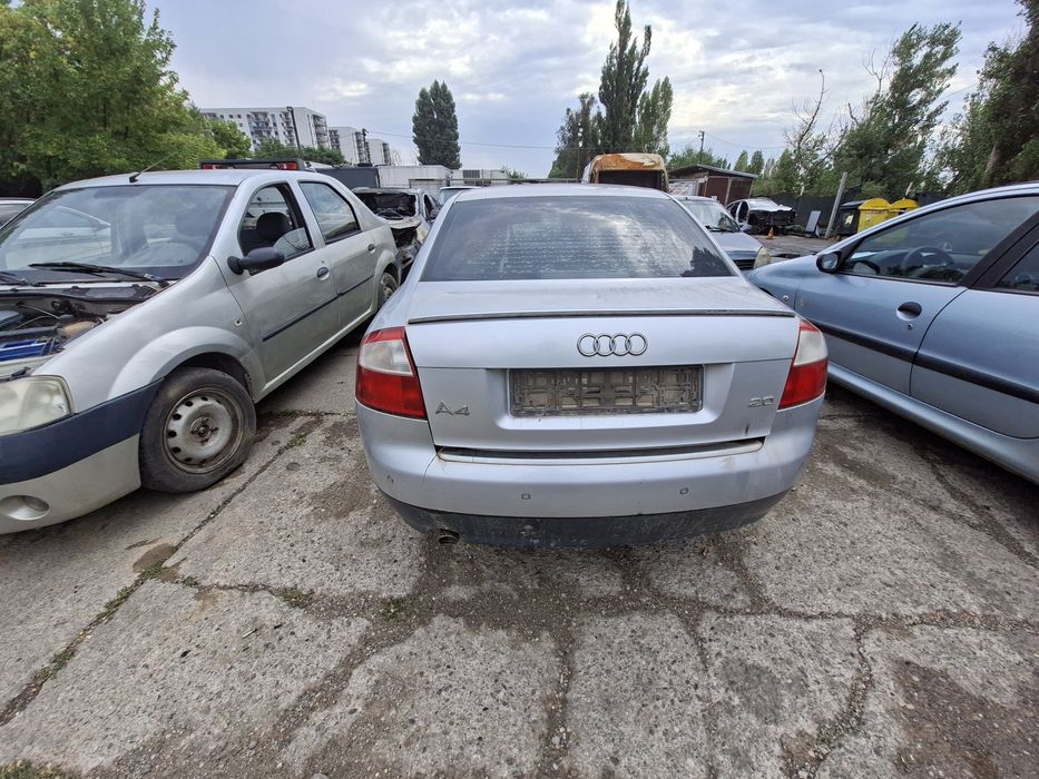Dezmembrez Audi A4 B6 1.9D 2.0 B 2002