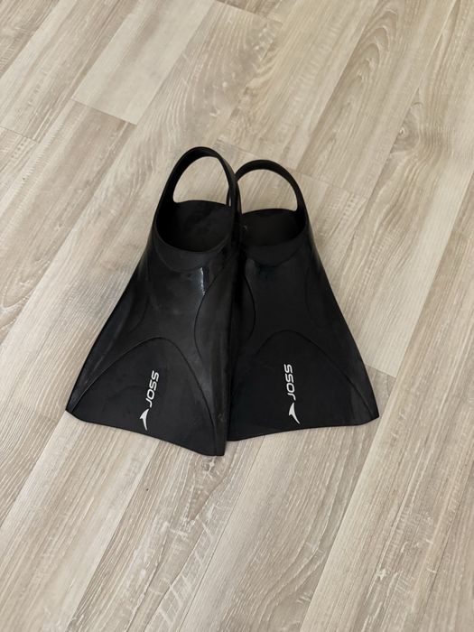 Продам ласты для плавания