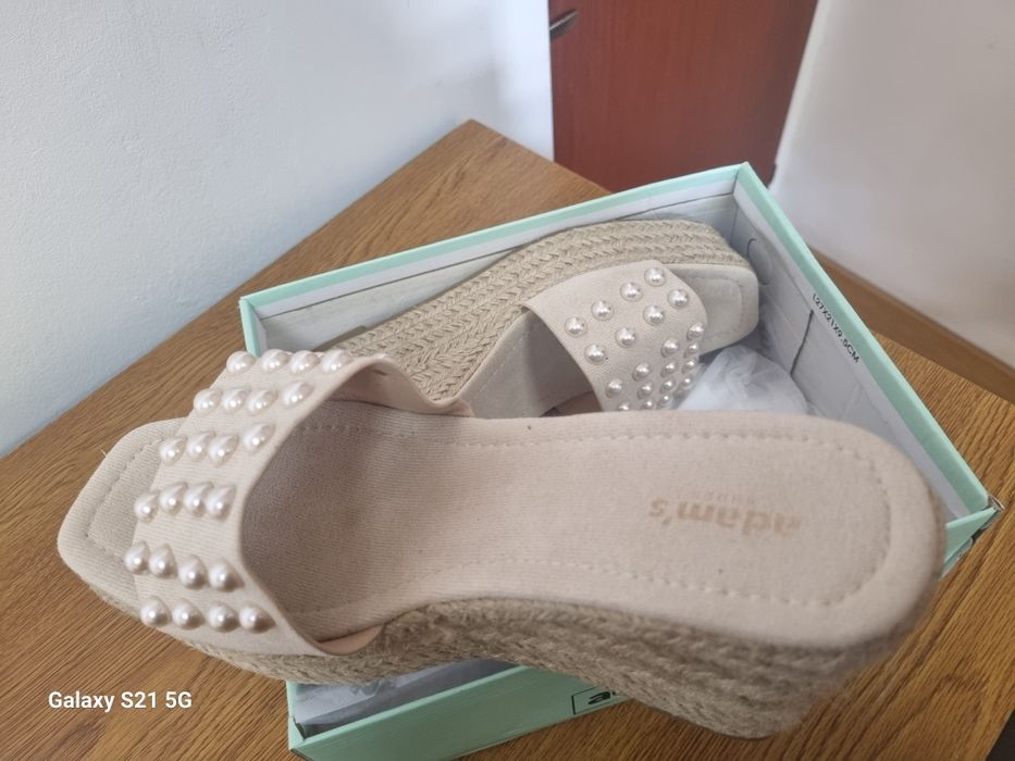 Saboți eleganți de vacanță