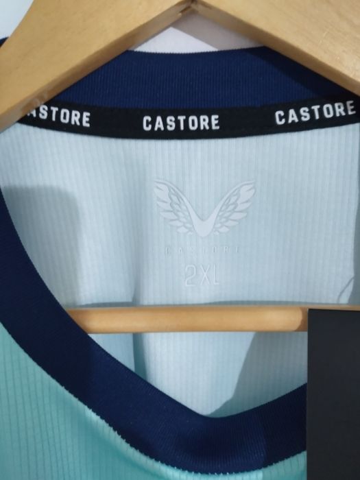 Tricou fotbal Newcastle Nou

Stare: 10/10. 

Marimea: 2XL (pare XL)
Ma