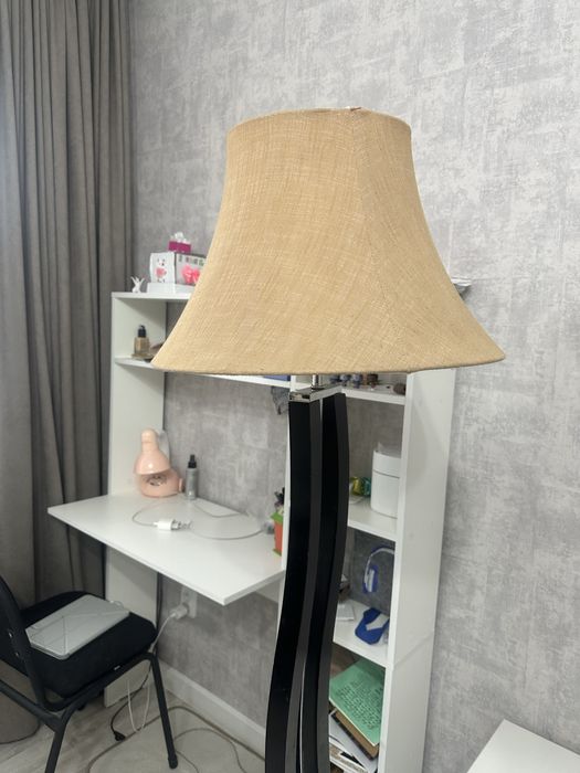 Продам торшер 5000 тг