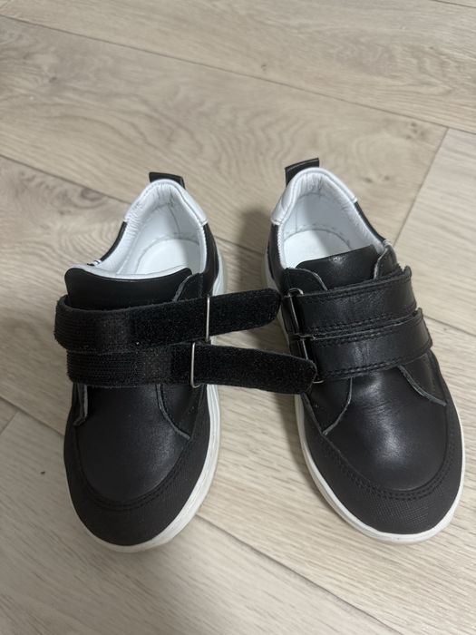 Ортопедические кроссовки