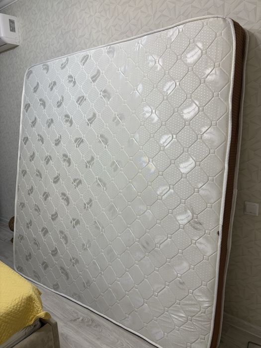 Матрас новый 200*200
