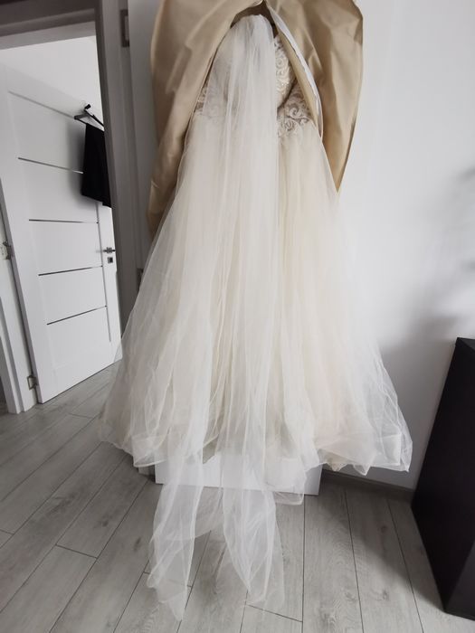 Rochie de mireasa A-line