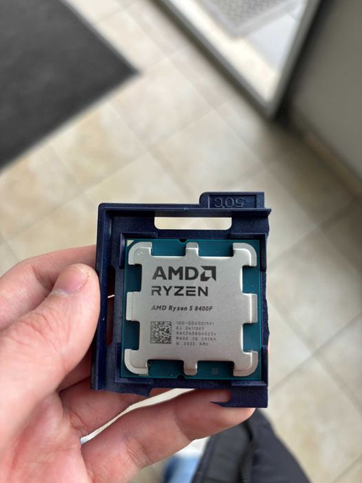 Процессор Ryzen 5 8400F