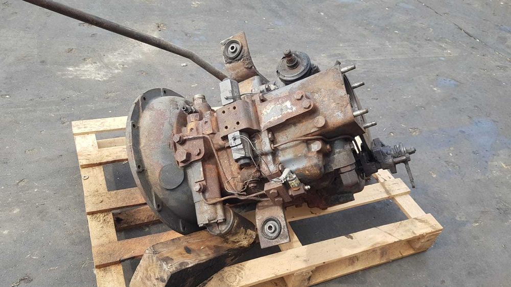 Cutie de viteze buldoexcavator Turne COM-T4-2025