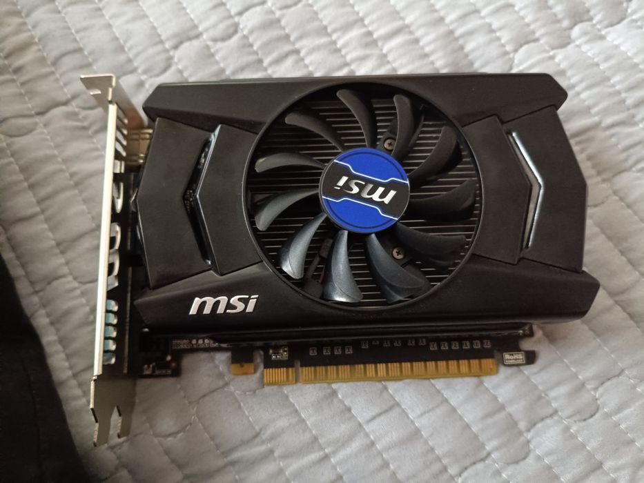 Видеокарта MSI GeForce GT 740 2GB GDDR5 (проверка fur mark)