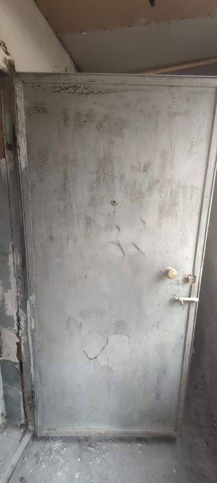 Металлическая дверь наружная