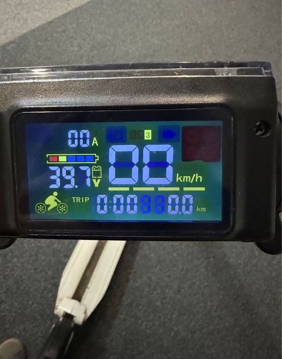 Vand trotineta electrica kugo s1