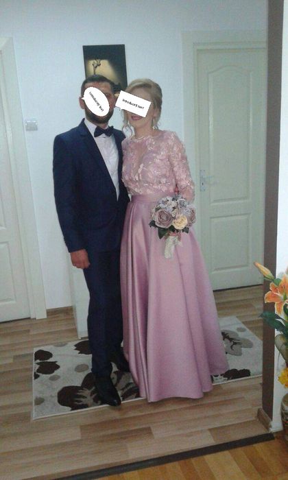 Vând rochie lungă de seară