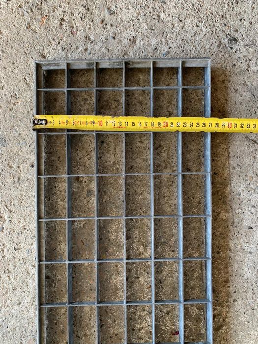 Trepte zincate galvanizate