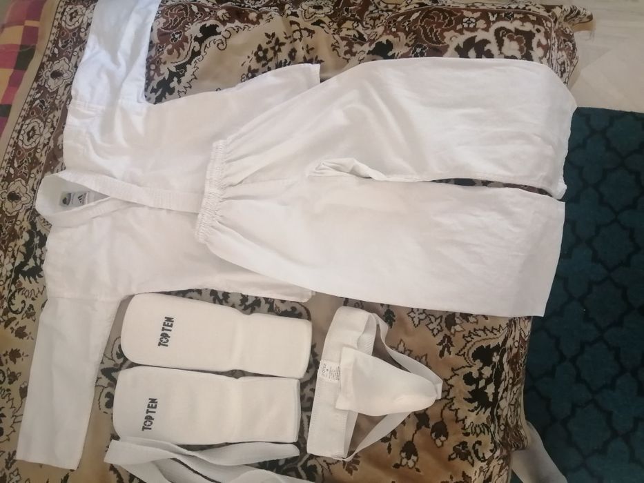 Продам    кимоно.