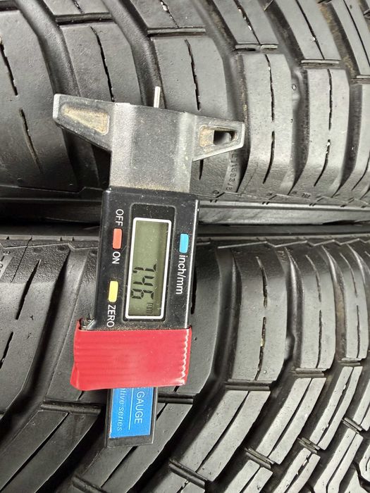 2x Anvelope Vara 215/55 R17 - Continental All Season Contact XL