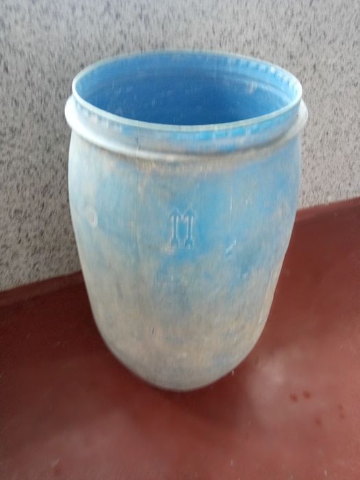 Продам бочку для хранения воды