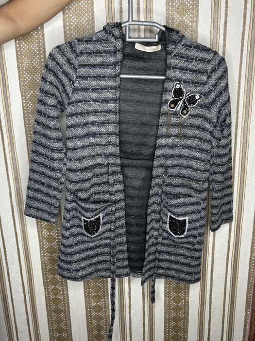 синий школьный пиджак